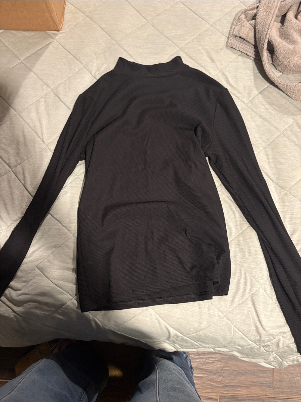 No Boundaries Black Long-Sleeve Mock Neck Top